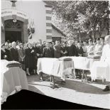 [Obsèques devant une chapelle ardente en Algérie, 1954-1962.]