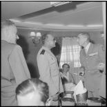 Les adieux du général d'Ellissagaray a bord du Kairouan.