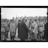 Nancy, visite du général polonais Haller. Le général est salué à son arrivée par les autorités. [légende d'origine]