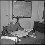 Portrait d'un lieutenant de la 4e DIM à la division d'Oran.