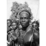 République centrafricaine, 1944. Un initié de la société secrète Boda.