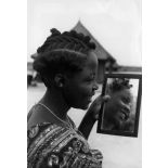 République populaire du Congo, 1943. Coiffure de jeune fille Bacongo.