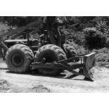 République gabonaise, 1956. Tracteur 