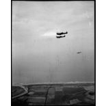 Spitfire en vol au dessus de l'Afrique du Nord.