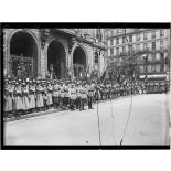 Paris, Le défilé du 14 juillet 1919. Le général Prax au milieu de son corps d'armée. [légende d'origine]