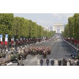 Arrivée du VLRA du président de la République et du CEMA escorté par le régiment de cavalerie de la Garde républicaine lors de la cérémonie du 14 juillet 2011.