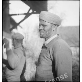 ImagesDéfense Portrait de profil de tirailleurs marocains du 8e RTM