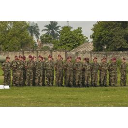 ImagesDéfense - Militaires français sur les rangs.