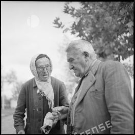 ImagesDéfense La Compagnie de hautparleurs et de tracts dans le