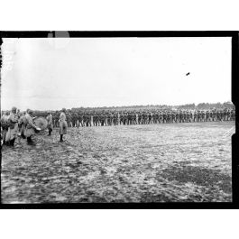 Carte Postale Ancienne CPA - Mailly Le Camp, Défilé Troupes Russes - Aube (10)