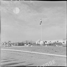 INSIGNE BE 745 AULNAT Armée de l'Air BASE AERIENNE ECOLE ORIGINAL Drago A858 EUR 12,99 - FR