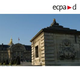 ImagesDéfense - Vue du pavillon central de la façade nord de l'hôtel de ...