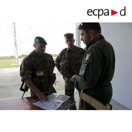 ImagesDéfense - Des officiers du 3e régiment étranger d'infanterie (3e ...