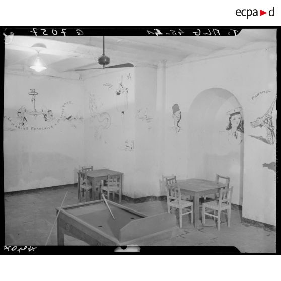 Vue de la salle de billard au sous-sol.