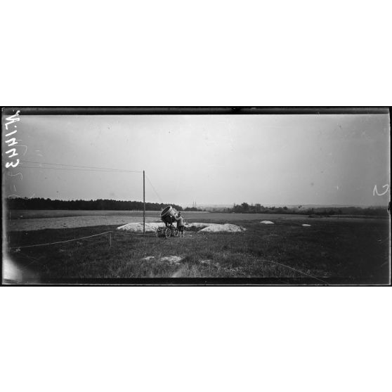 Châlons-sur-Marne. Un projecteur contre avions (14-5-17). [légende d'origine]