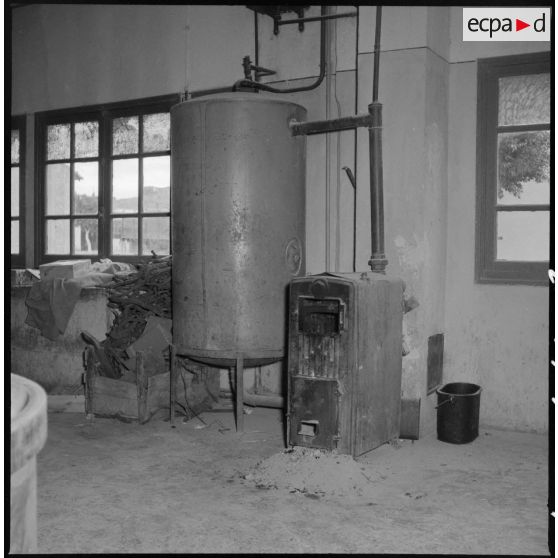 Chaudière à bois à Maison-Carrée.