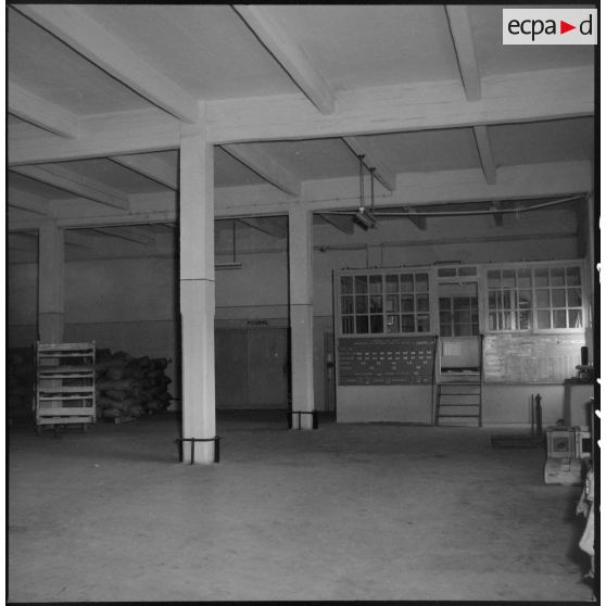 Vue intérieure des locaux à Maison-Carrée.
