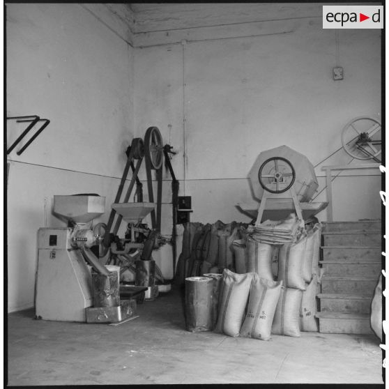 Matériel pour la confection du pain au service de l'intendance de Maison-Carrée.