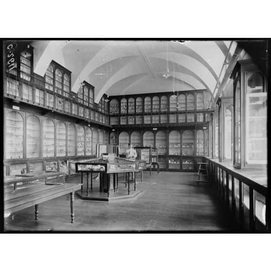 Val de Grâce. La salle Anatomoclinique. [légende d'origine].