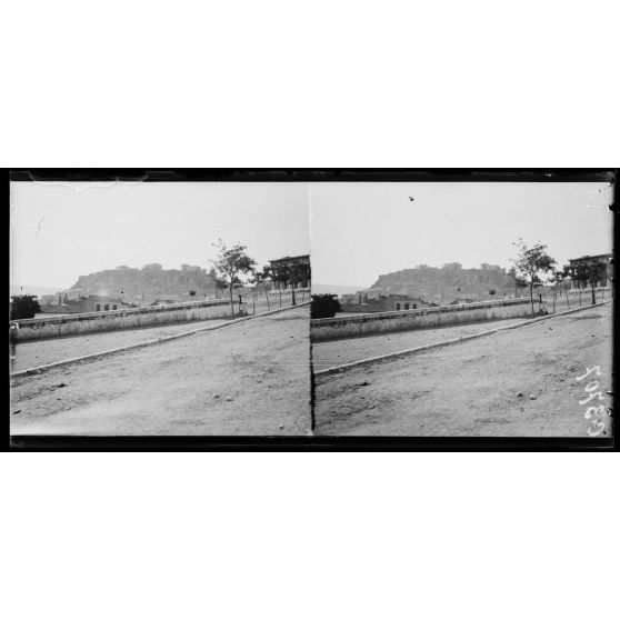 Athènes. Panorama sur l'Acropole. [légende d'origine]