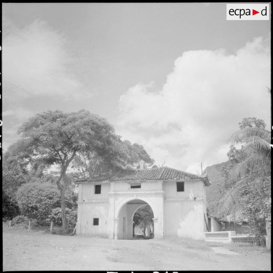Entrée de la résidence de Son Excellence Deo Chin Paul à Lai Chau.
