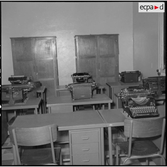 Bureaux des services de l'intendance de la division d'Oran.