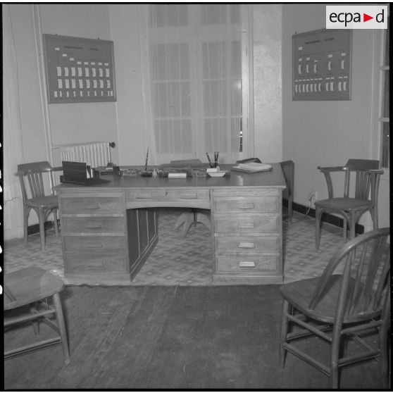 Bureaux des services de l'intendance de la division d'Oran.