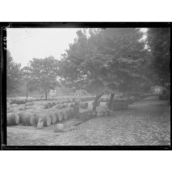 Paris. Entrepôts de Bercy (interieur). [légende d'origine]
