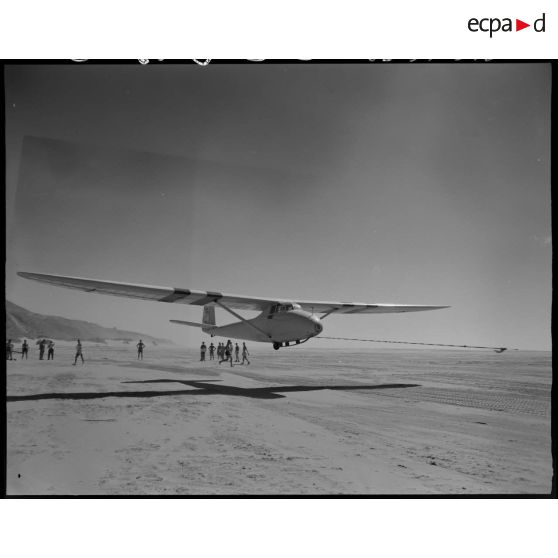 Décollage d'un planeur par treuillage.