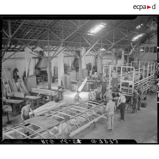 Plan en plongée d'un atelier de l'établissement général du matériel (EGM).