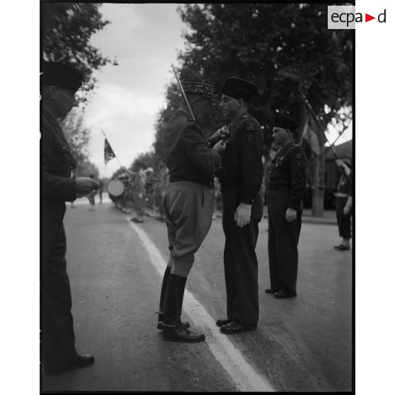 Cérémonie de remise de décorations.