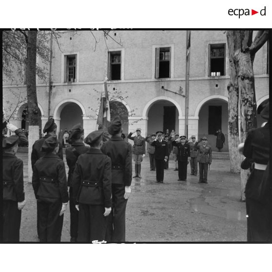 Inauguration par Yves Chataigneau, gouverneur général de l'Algérie, de l'Ecole militaire préparatoire nord-fricaine (EMPNA) de Miliana.