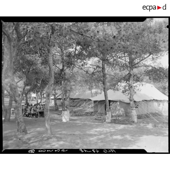 Campements de troupes de la  Marine nationale.