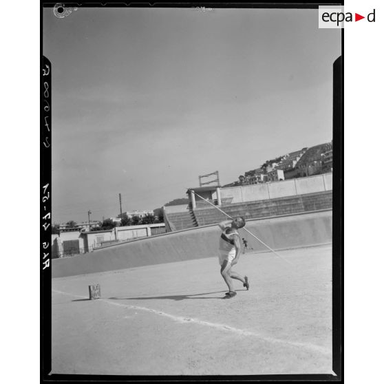 Epreuve de lancer du javelot : entrainement.