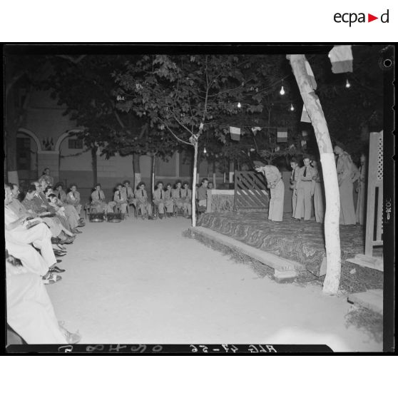 Spectacle donné par les élèves de l'Ecole préparatoire nord-africaine (EMPNA) de Miliana.