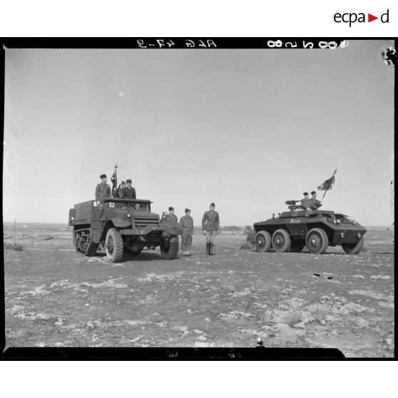Prise d'armes au 5e régiment de chasseurs d'Afrique (RCA) à Ben Zerga.