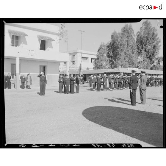 Visite du général Lemay commandant l'aviation américaine outre-mer, en Algérie.
