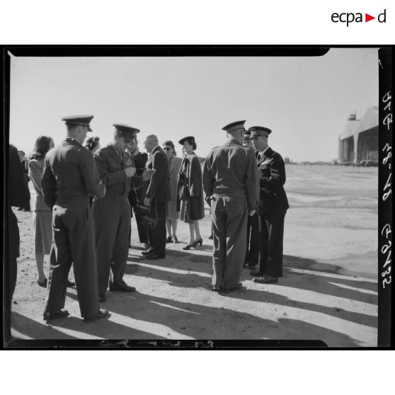 Visite du général Lemay commandant l'aviation américaine outre-mer, en Algérie.