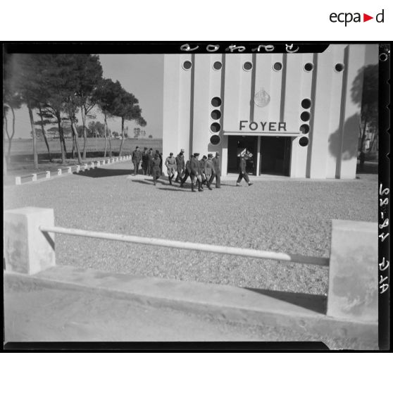 Visite du général Olleris au camp de Zeralda.