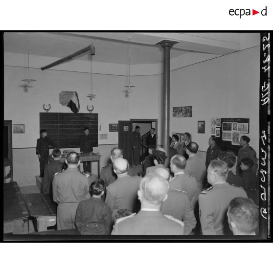 Une salle de classe de l'Ecole militaire préparatoire nord-africaine (EMPNA) de Miliana.
