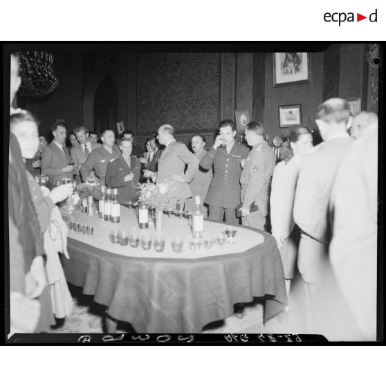 Réception lors de l'inauguration du stade de l'Etablissement régional du matériel (ERM) à Alger.