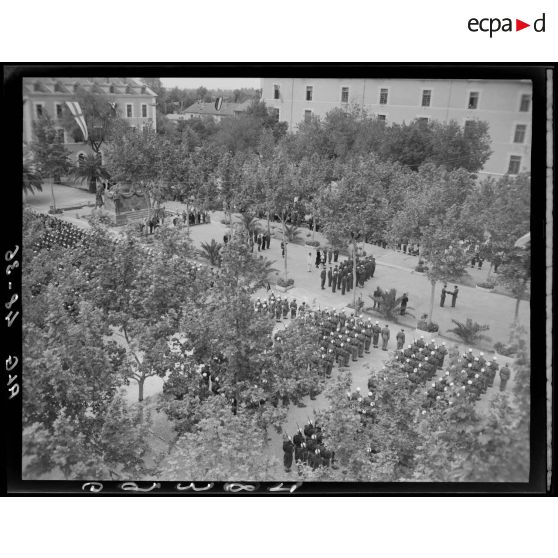 Cérémonie militaire à l'occasion de l'anniversaire de la bataille de Camerone, à la caserne Vienot de Sidi-Bel-Abbès.