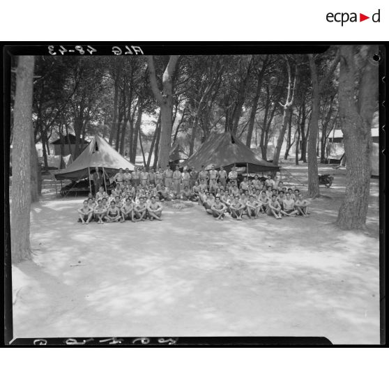 Le campement des stagiaires du service militaire préparatoire.