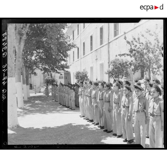 Cérémonie de remise des prix à l'école militaire préparatoire de Miliana.