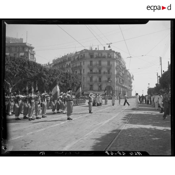 Cérémonie pour le rapatriement des militaires tombés en AFN, à Alger.