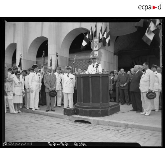 Les autorités civiles et militaires, lors de la cérémonie pour le rapatriement des militaires tombés en AFN, à Alger.
