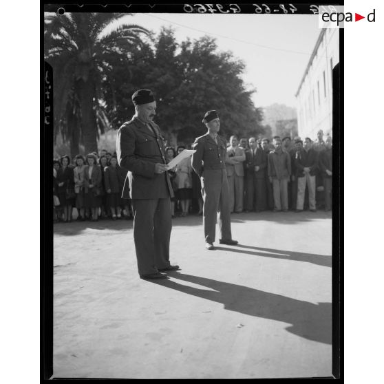 Cérémonie de remise de médaille du travail à l'établissement régional du Matériel (ERM) d'Alger.