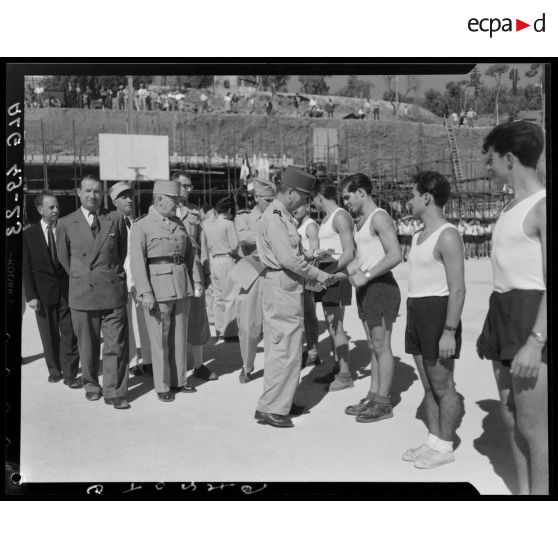 Remise de dipômes à l'occasion de la fête de la préparation militaire.