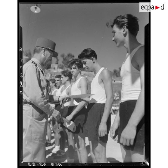Remise de dipômes à l'occasion de la fête de la préparation militaire.