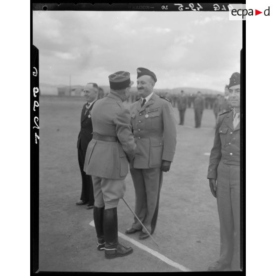 Cérémonie de remise de décorations.